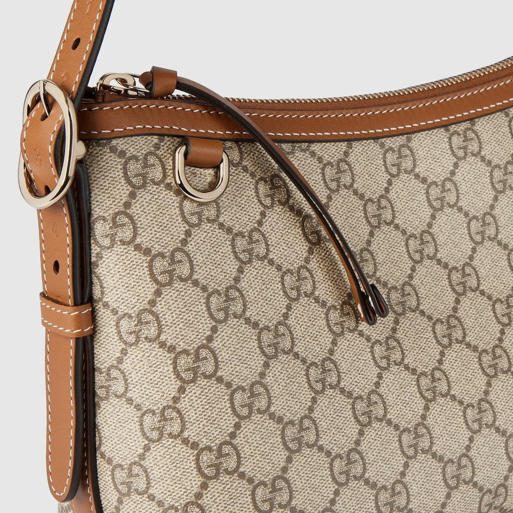 GG Emblem medium shoulder bag