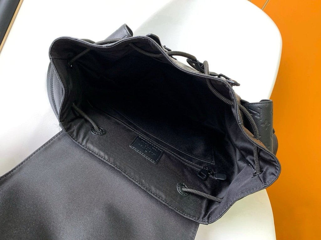 Louis Vuitton M55699 Christopher MM