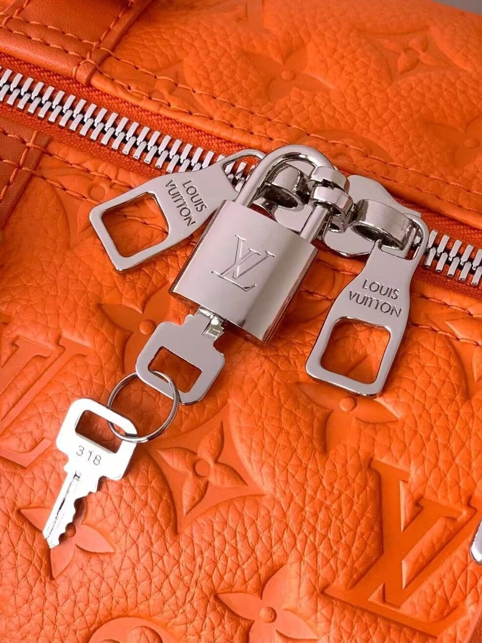 Louis Vuitton M23749 Keepall Bandoulière 50