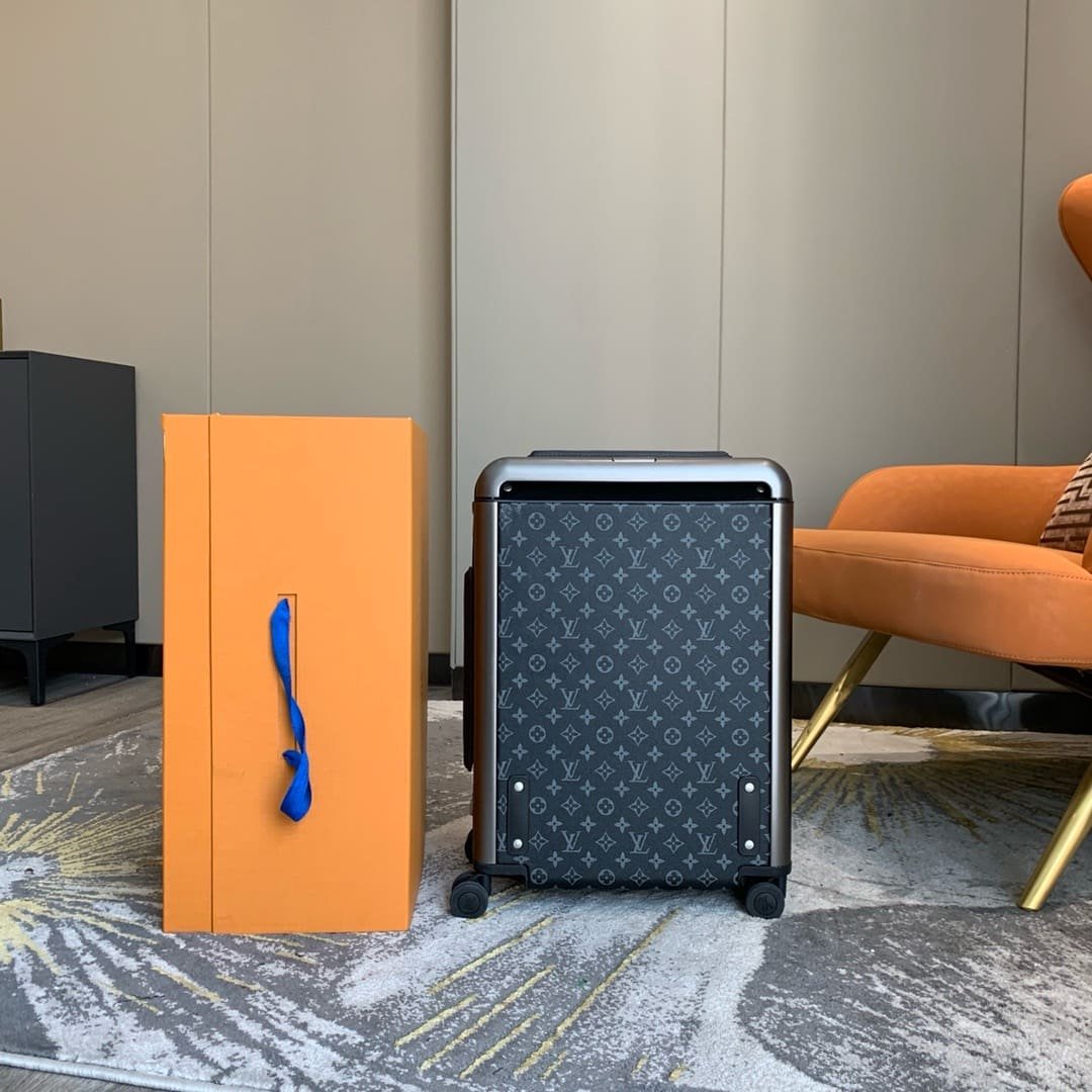 Louis Vuitton M23002 Horizon 55
