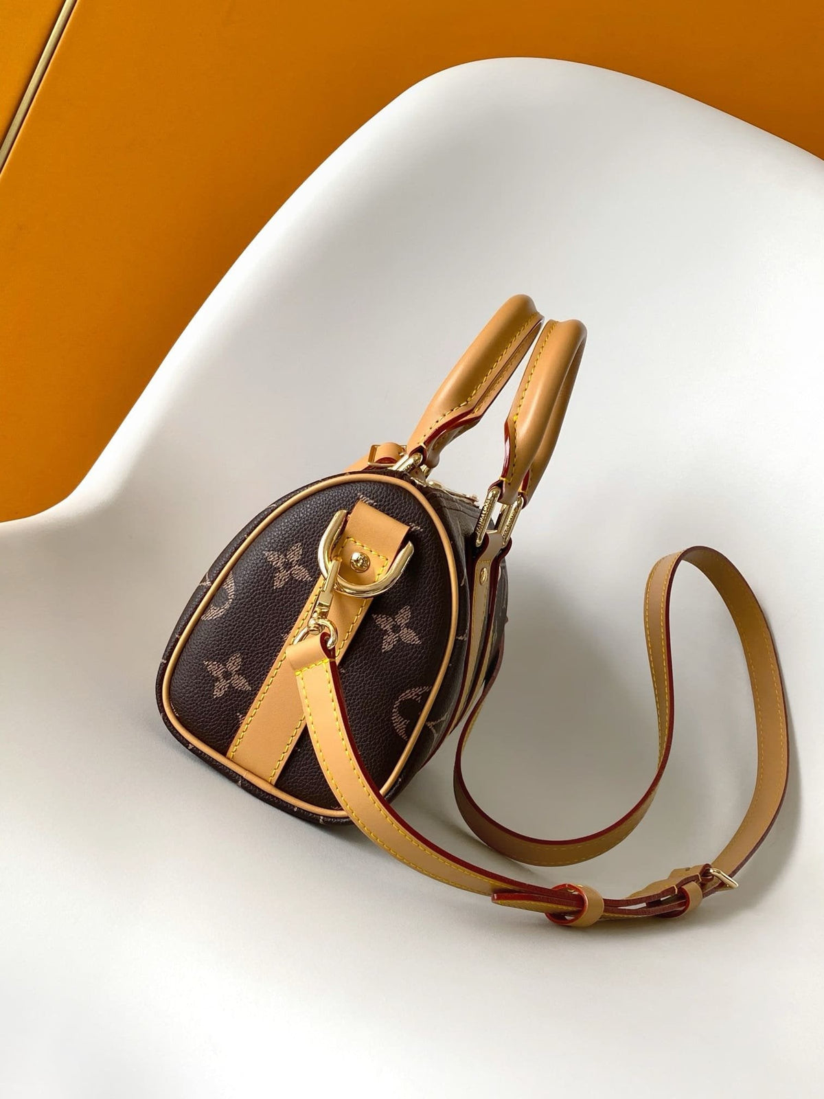 Louis Vuitton M14026 Keepall Bandoulière 25