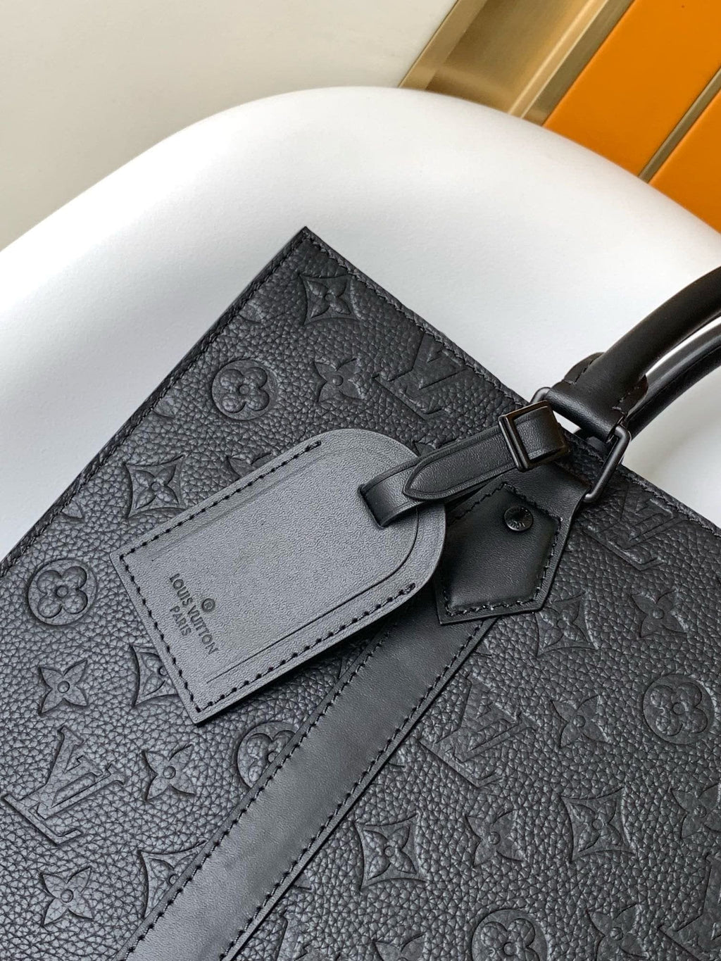 Louis Vuitton M21866 Sac Plat NV