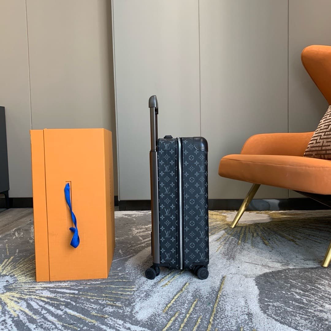 Louis Vuitton M23002 Horizon 55