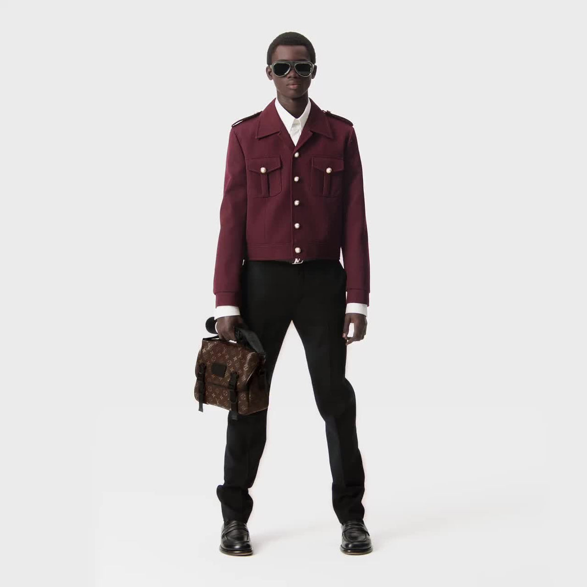Louis Vuitton M46972 LV Trail Messenger