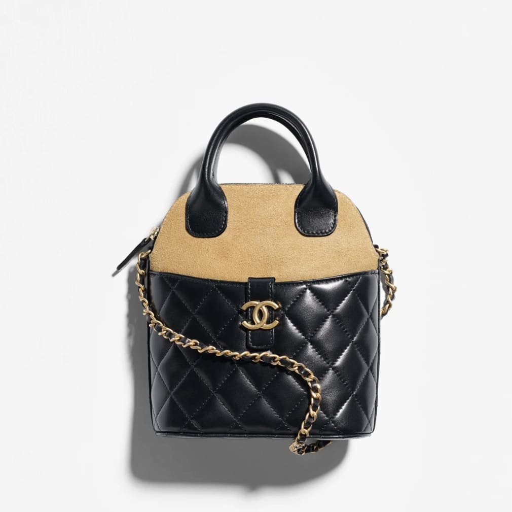Chanel Clutch with chain