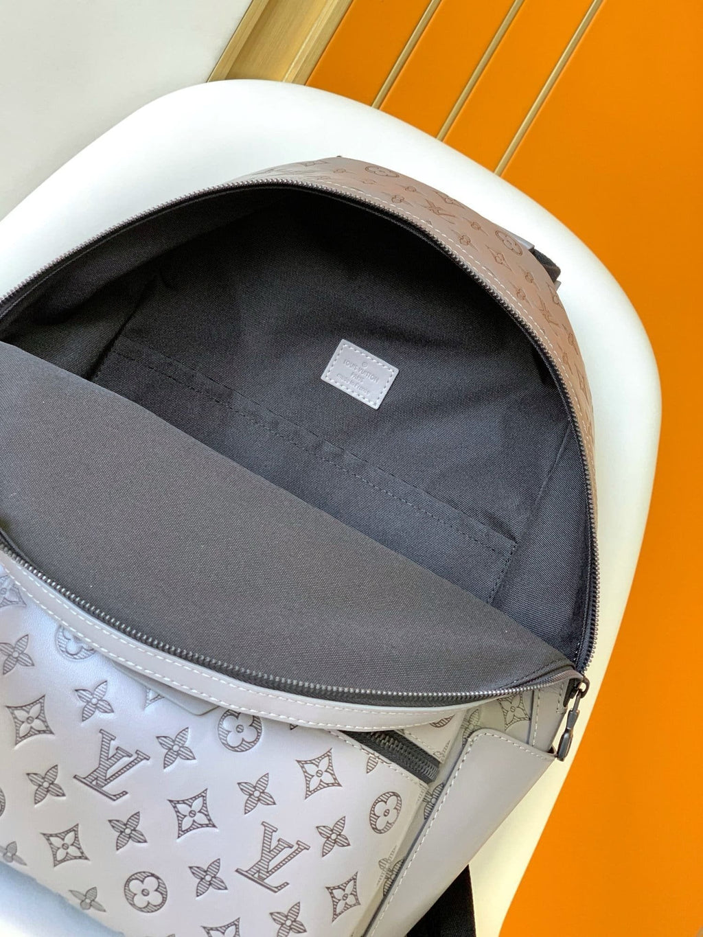 Louis Vuitton M46557 Discovery Backpack