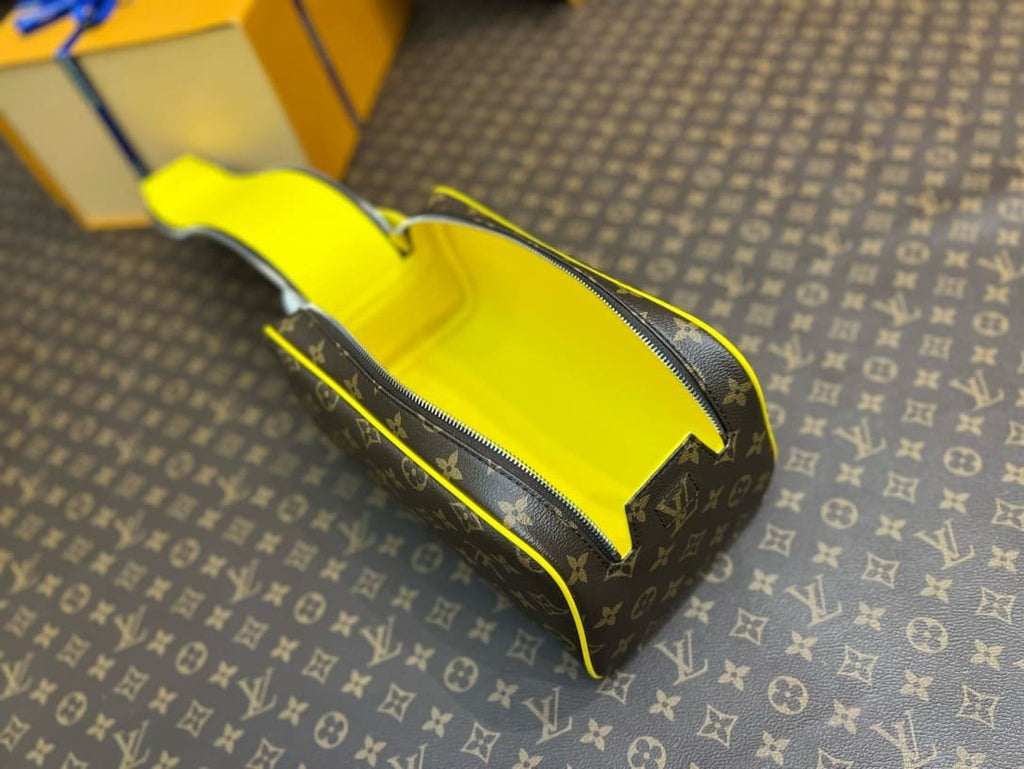 Louis Vuitton M46764 DOPP KIT toiletry bag