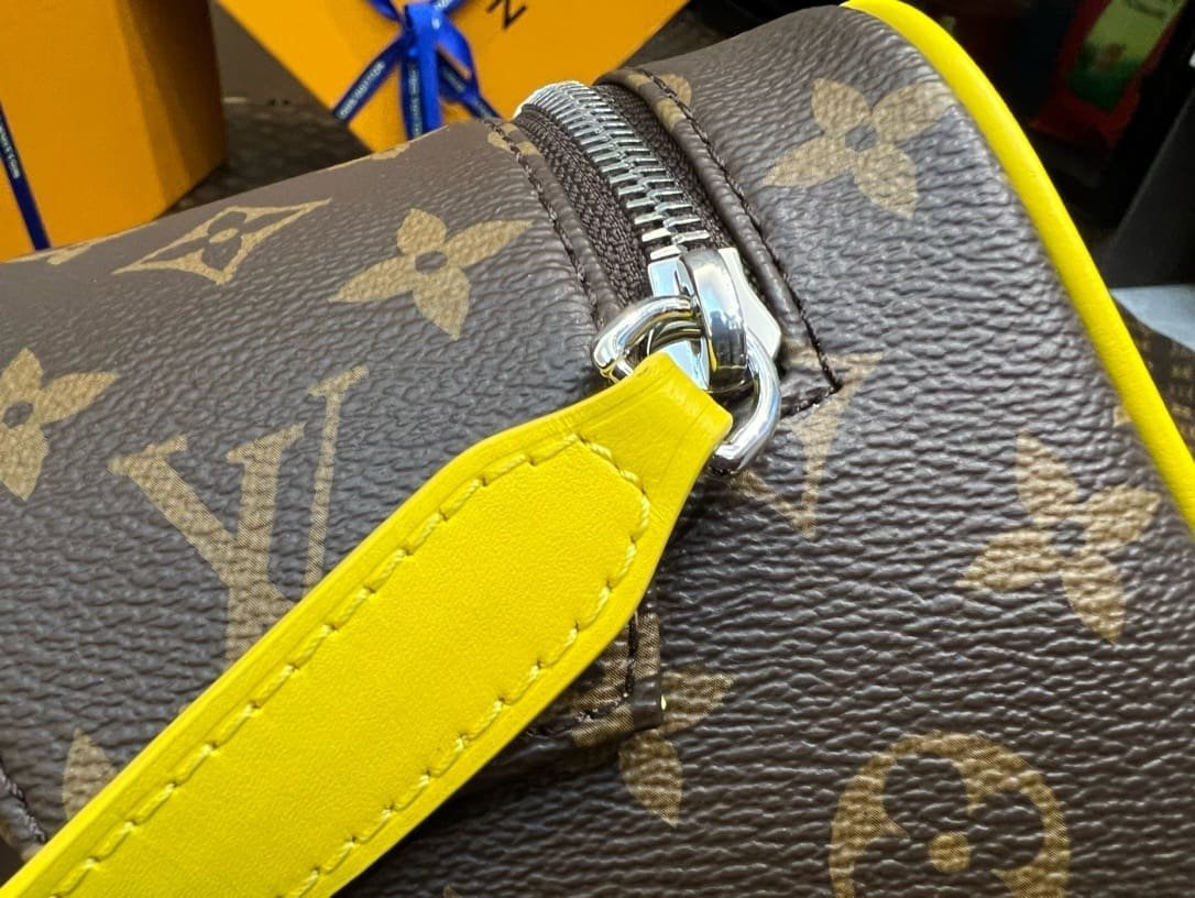 Louis Vuitton M46764 DOPP KIT toiletry bag