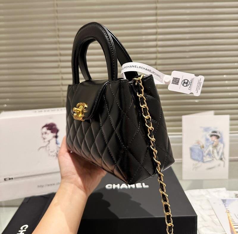 CHANEL MINI SHOPPING BAG BLACK