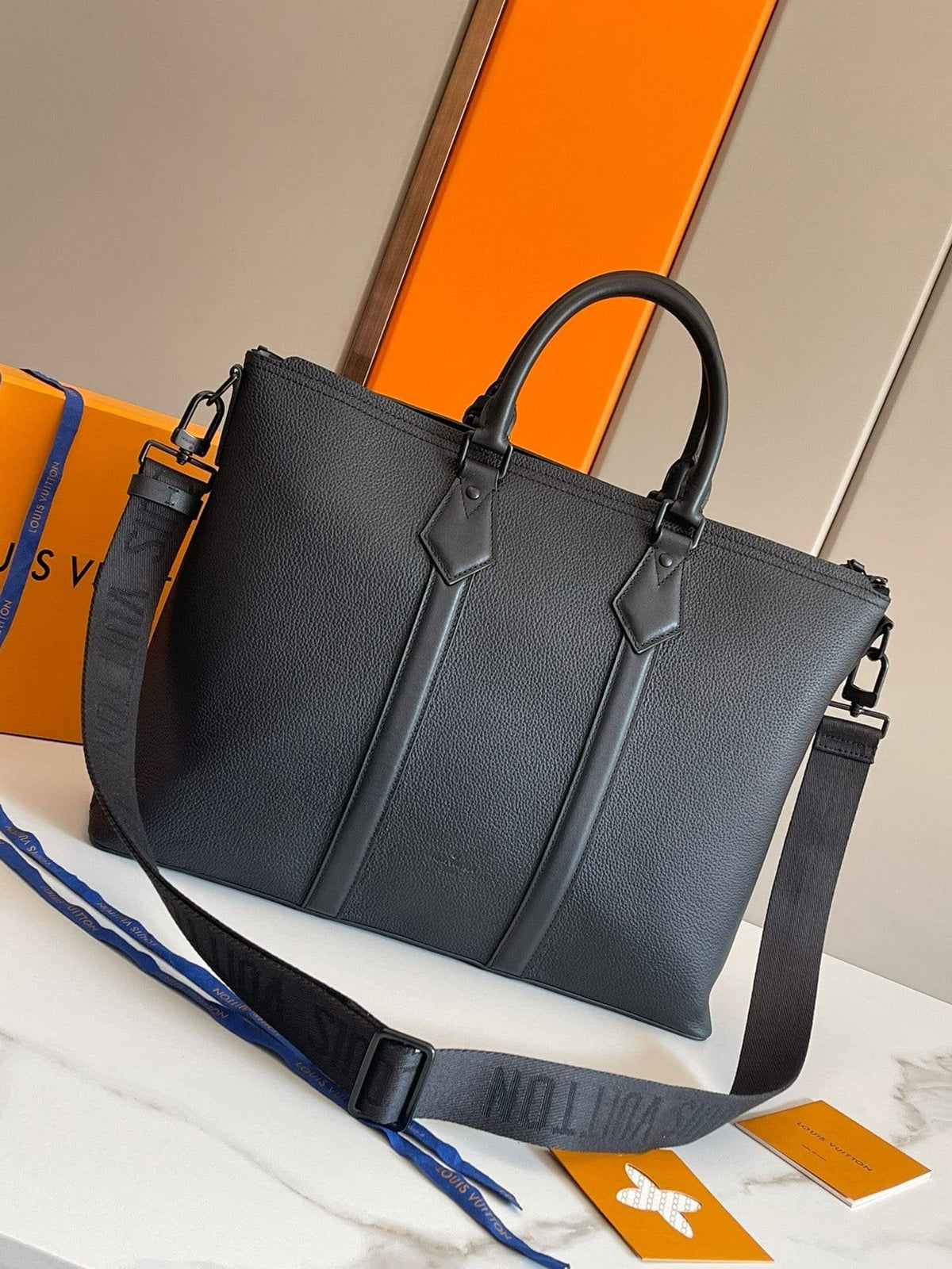 Louis Vuitton M59158 LOCK IT TOTE