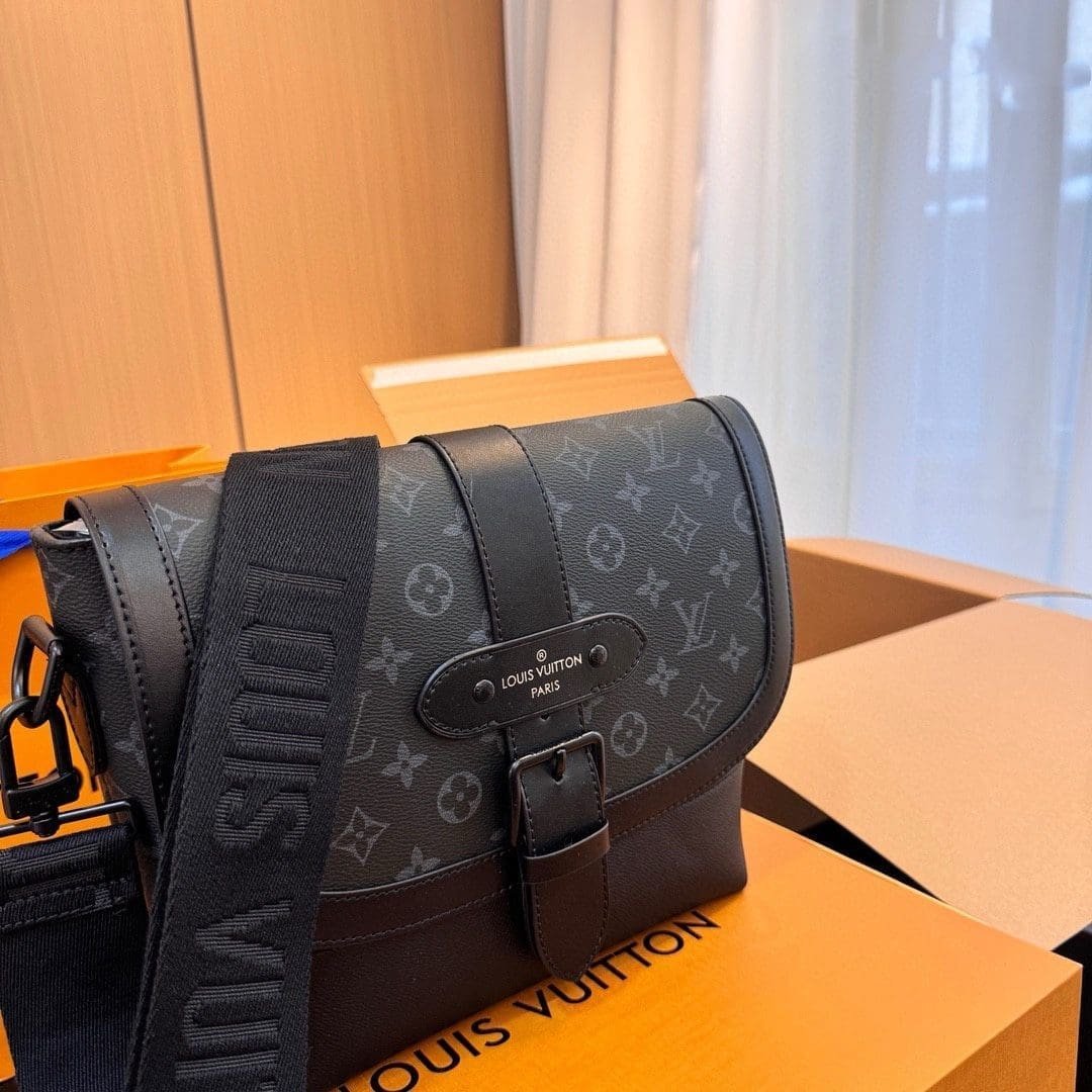 Louis Vuitton M45911 Saumur Messenger Bag