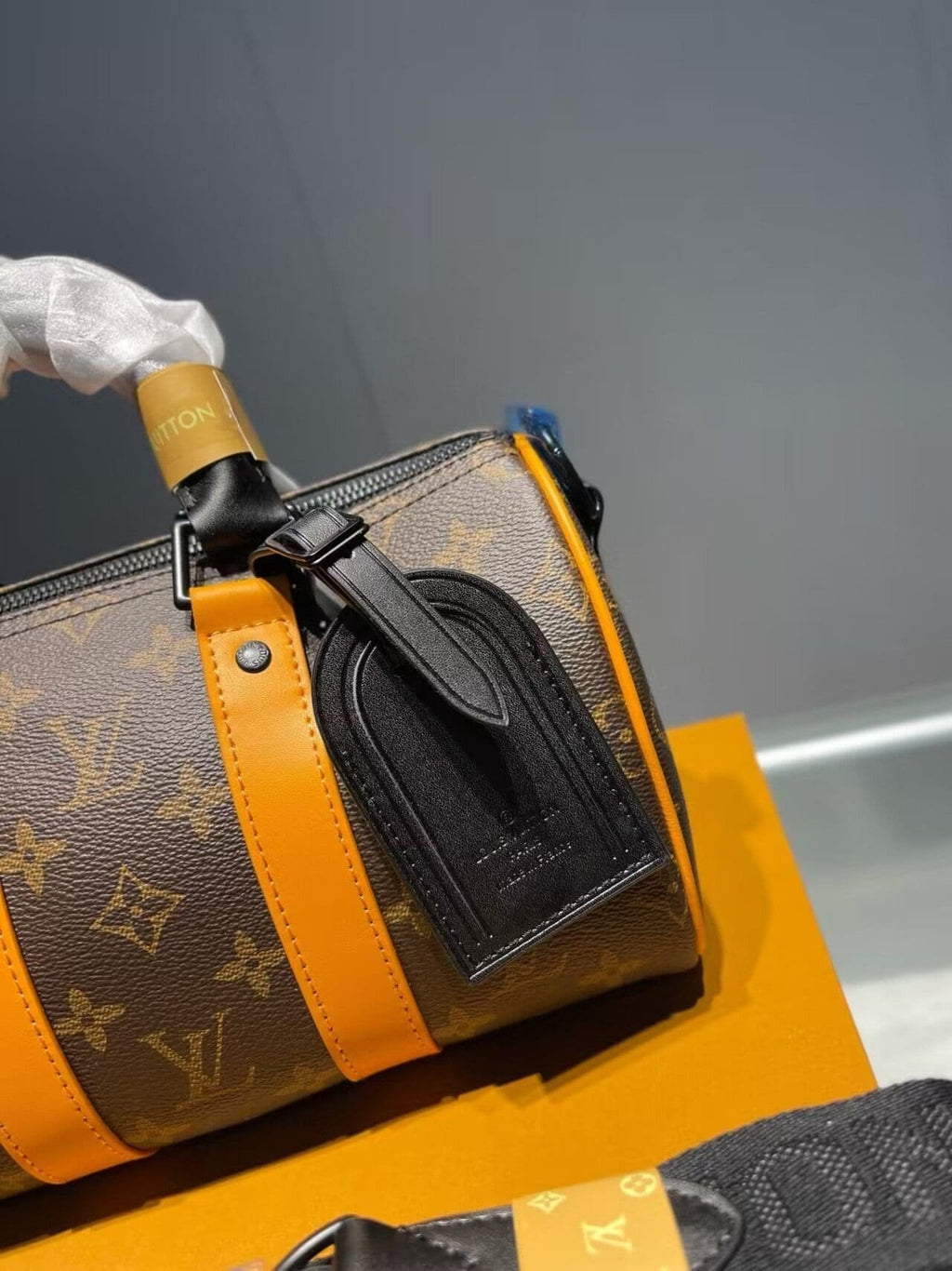 Louis Vuitton M46687 Keepall Bandoulière 25